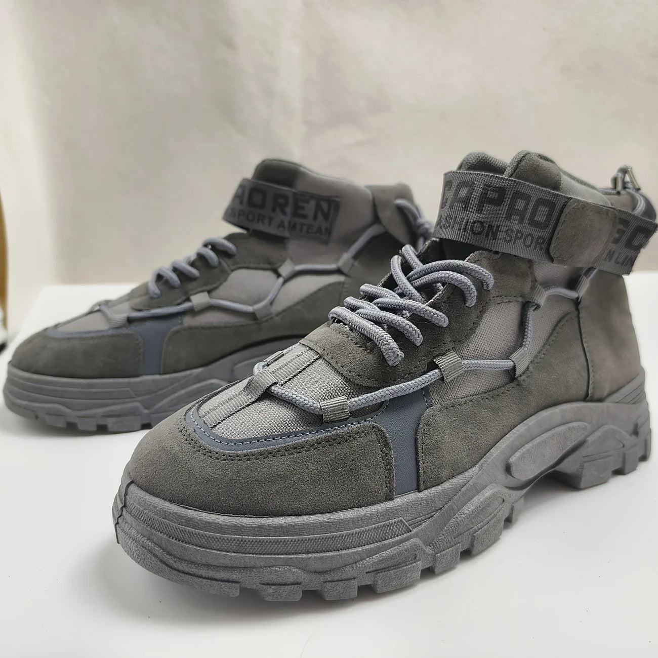 IRONVAULT™ – MĘSKIE BUTY CARGO Z WYSOKĄ CHOLEWKĄ