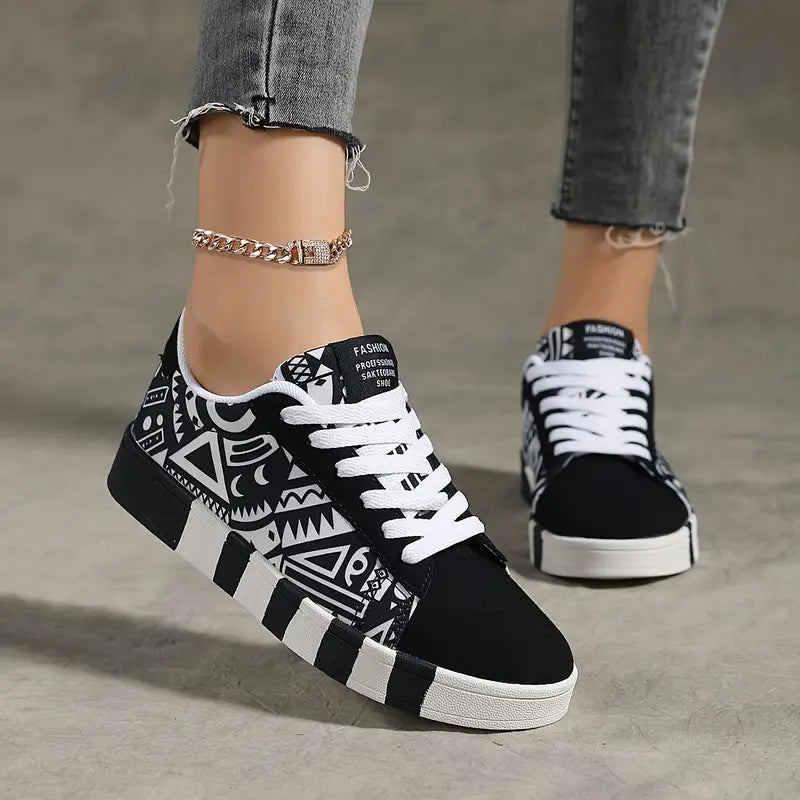 LEKKIE I PRZEWIEWNE PŁASKIE BUTY W STYLU SKATE