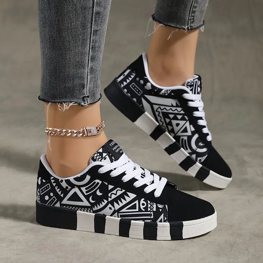 LEKKIE I PRZEWIEWNE PŁASKIE BUTY W STYLU SKATE