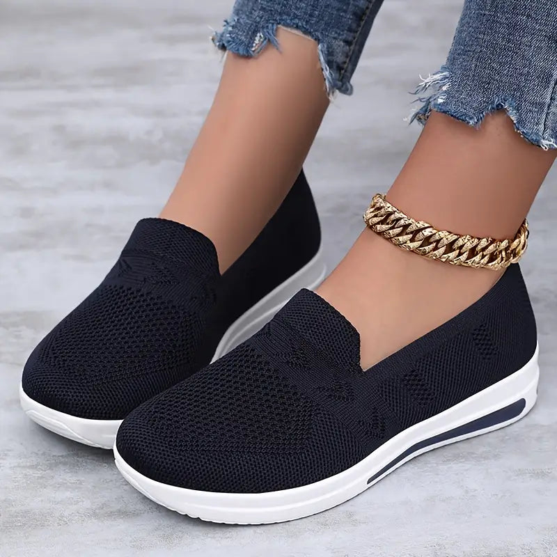 MAVY™ – JEDNOKOLOROWE, ODDYCHAJĄCE SNEAKERSY PREMIUM